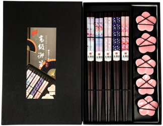 Zestaw drewnianych pałeczek z podstawkami Gift Box Pastele i Sakura 22,5cm - 5 par - Golden Turtle